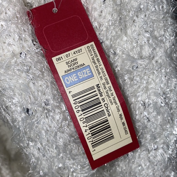 Scarf - Picture 5 of 5